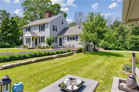 529 Rocky Hill Rd, Scituate, RI 02857