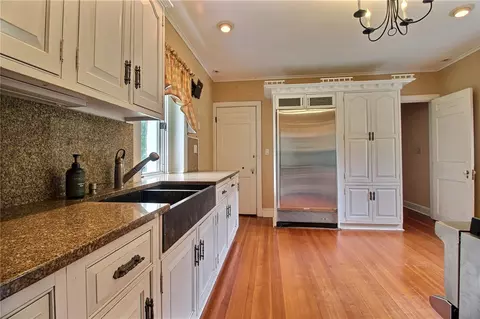 Kitchen - 20 Browning Rd, Westerly, RI 02891 photo 3 of 4