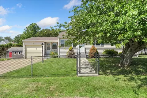 68 Canario Dr, Warren, RI 02885