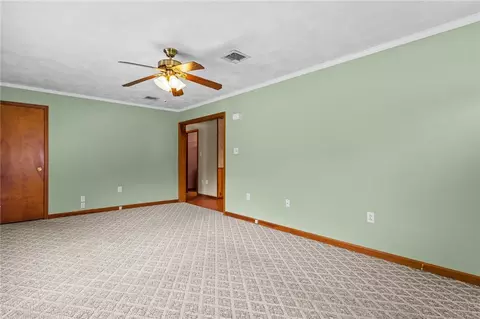 Living - 73 Phillips Ave, Warwick, RI 02888 photo 3 of 6