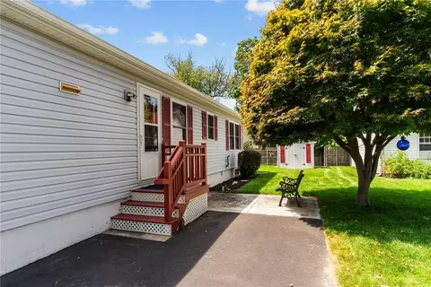 Exterior - 73 Phillips Ave, Warwick, RI 02888 photo 7 of 10