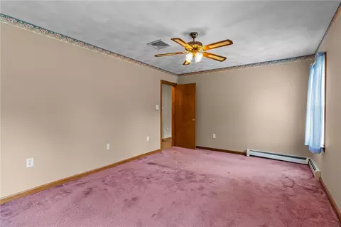 Bedroom - 73 Phillips Ave, Warwick, RI 02888 photo 4 of 8