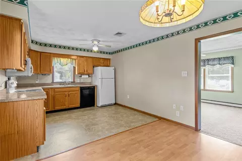 Kitchen - 73 Phillips Ave, Warwick, RI 02888 photo 5 of 6