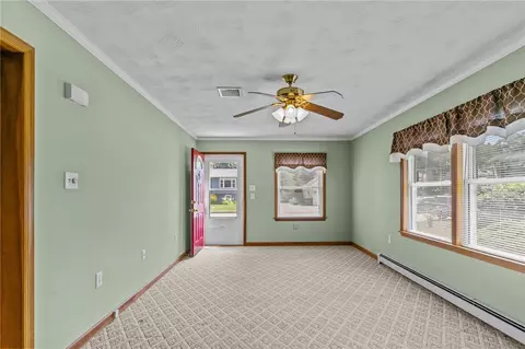 Living - 73 Phillips Ave, Warwick, RI 02888 photo 2 of 6