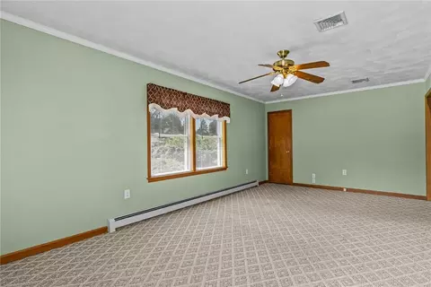 Living - 73 Phillips Ave, Warwick, RI 02888 photo 6 of 6