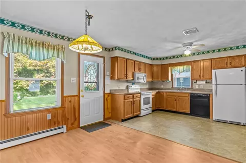 Kitchen - 73 Phillips Ave, Warwick, RI 02888 photo 1 of 6