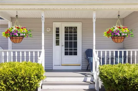Exterior - 45 Ginger Trl, Coventry, RI 02816 photo 7 of 8