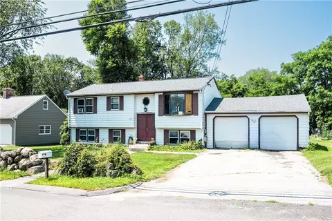 114 Burlingame Rd, West Warwick, RI 02893