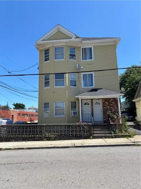 150 Newell Ave, Pawtucket, RI 02860