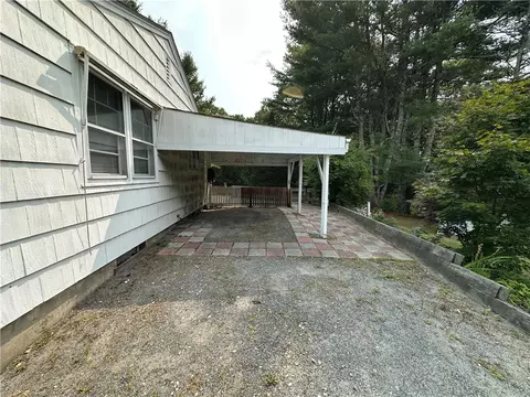12 E Stuart St, Westerly, RI 02891 photo 8