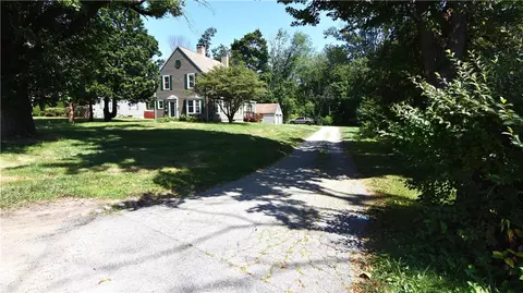 144 Woonsocket Hill Road Rd, North Smithfield, RI 02896