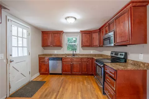 25 Patton St, Coventry, RI 02816 photo 3