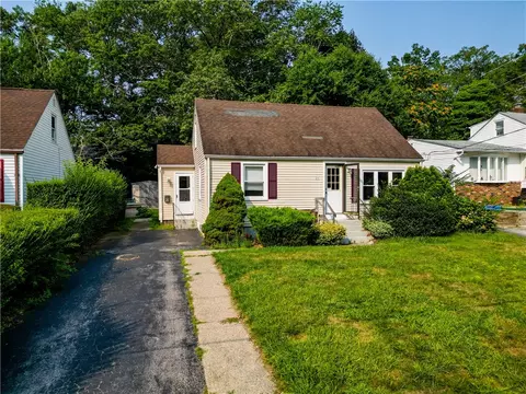 25 Patton St, Coventry, RI 02816 photo 22