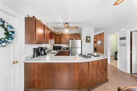 149 6th Ave, Woonsocket, RI 02895 photo 3
