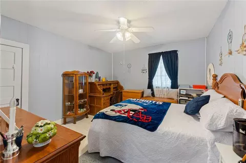 149 6th Ave, Woonsocket, RI 02895 photo 4