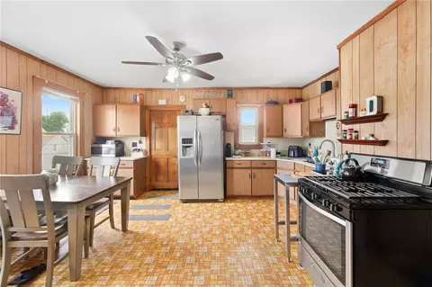 149 6th Ave, Woonsocket, RI 02895 photo 15