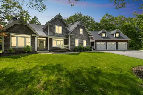 453 Plain Rd, West Greenwich, RI 02817