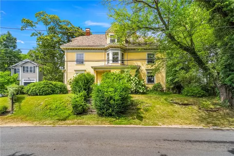 733 Pleasant St, Pawtucket, RI 02860