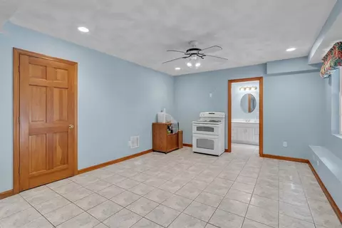 31 Estate Dr, Exeter, RI 02822 photo 33