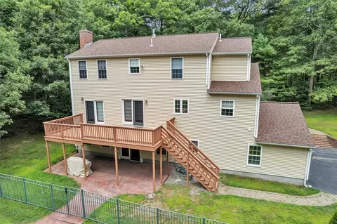 31 Estate Dr, Exeter, RI 02822 photo 2