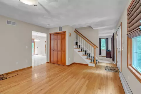 31 Estate Dr, Exeter, RI 02822 photo 4