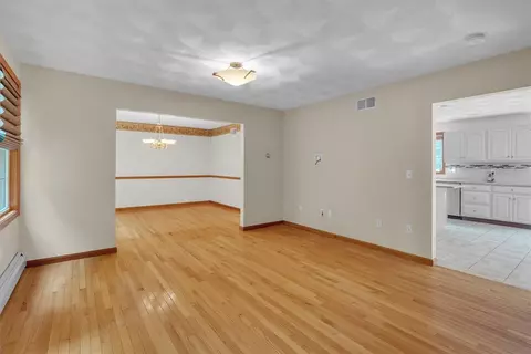 31 Estate Dr, Exeter, RI 02822 photo 5