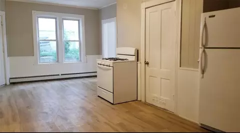 204 Welles St, Woonsocket, RI 02895 photo 4