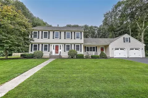130 Hope Hill Ter, Cranston, RI 02921
