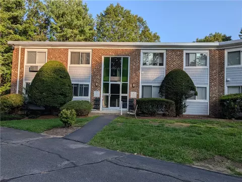494 Putnam Pike #A1, Greenville, RI 02828