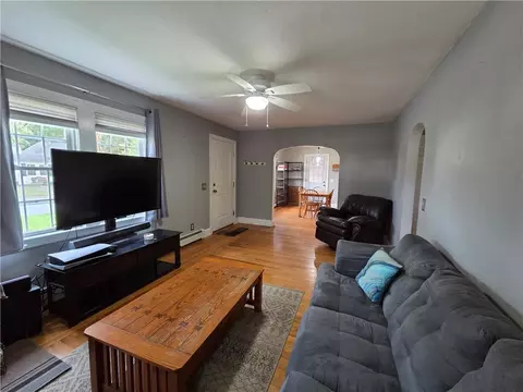 173 Trinity St, Warwick, RI 02886 photo 5