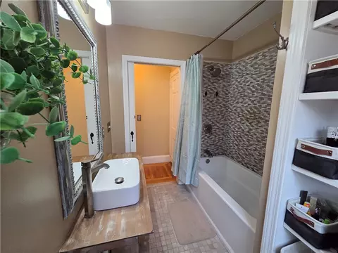 173 Trinity St, Warwick, RI 02886 photo 9