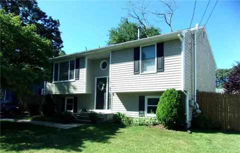 87 Holmes Rd, Warwick, RI 02888 photo 22