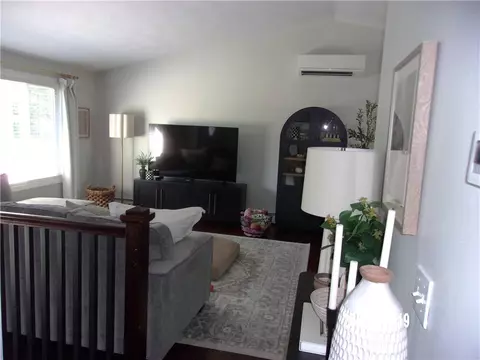 87 Holmes Rd, Warwick, RI 02888 photo 12