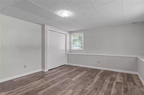 Bedroom - 25 High St, Warwick, RI 02886 photo 3 of 6