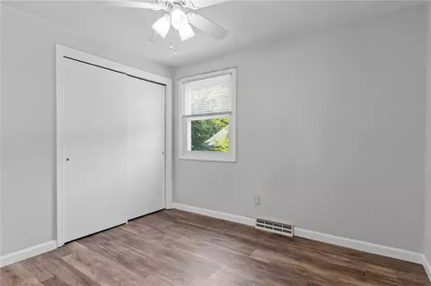 Bedroom - 25 High St, Warwick, RI 02886 photo 2 of 6