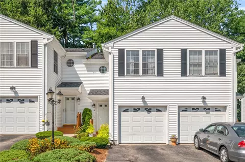 450 Providence St #9, West Warwick, RI 02893