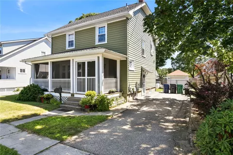 194 Gould Ave, Warwick, RI 02888