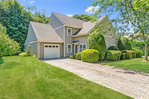 21 Captains Dr, Westerly, RI 02891