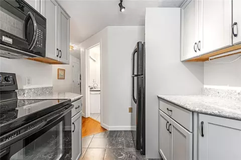 21 Captains Dr, Westerly, RI 02891 photo 18