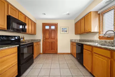 76 Peninsula Rd, South Kingstown, RI 02879 photo 25