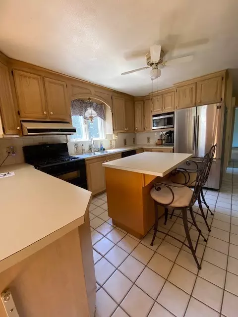 Kitchen - 5 Cedar Grove Dr, Exeter, RI 02822 photo 2 of 3