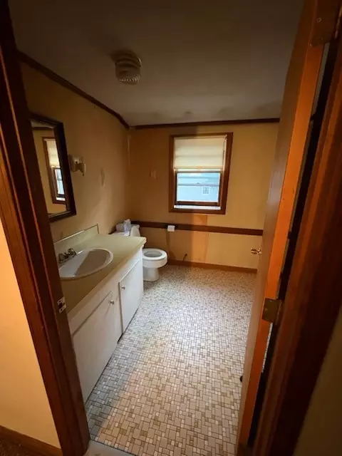 Bath - 5 Cedar Grove Dr, Exeter, RI 02822 photo 3 of 3