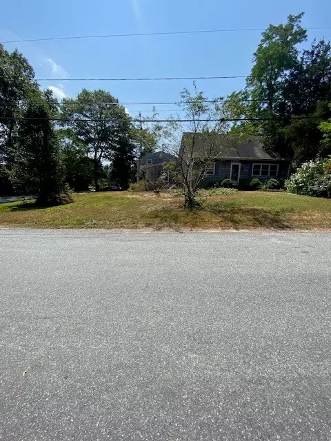 Exterior - 5 Cedar Grove Dr, Exeter, RI 02822 photo 3 of 3