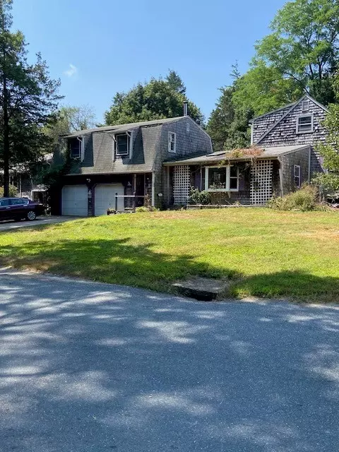 Exterior - 5 Cedar Grove Dr, Exeter, RI 02822 photo 2 of 3