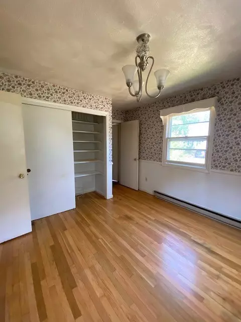 Bedroom - 5 Cedar Grove Dr, Exeter, RI 02822 photo 2 of 7
