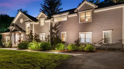 1004 Great Rd, Lincoln, RI 02865
