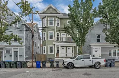 123 Putnam St, Providence, RI 02909