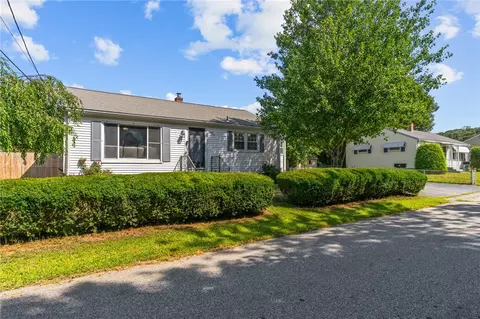 99 Ruskin Ave, Woonsocket, RI 02895 photo 2