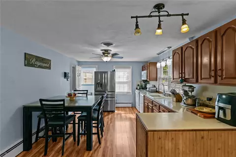 99 Ruskin Ave, Woonsocket, RI 02895 photo 5
