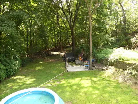 554 Coe St, Woonsocket, RI 02895 photo 25